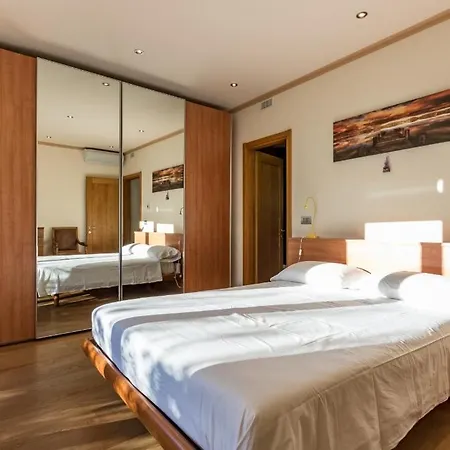 Rogaro Corinna * Cadenabbia