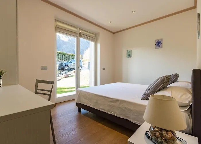 Rogaro Corinna Вилла Cadenabbia