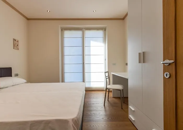 Rogaro Corinna * Cadenabbia